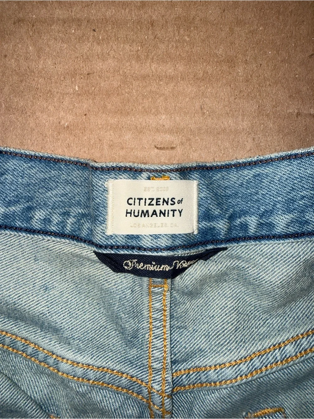 Citizens of Humanity Annabelle Long Shorts Size 30 Light Wash Distressed EUC